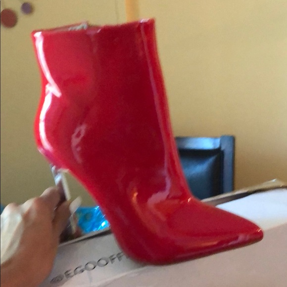 COPY - Selling hot red boots - Picture 4 of 5